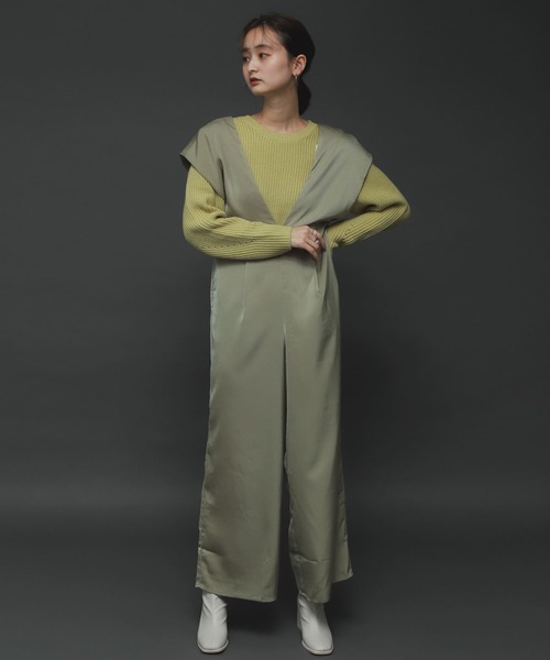 SENSE OF PLACE by URBAN RESEARCH（センスオブプレイスバイアーバンリサーチ）の「Vネックオールインワン（つなぎ/オールインワン・レディース・ブラック/ベージュ/グリーン・MEDIUM/SMALL/LARGE）」の11枚目の写真