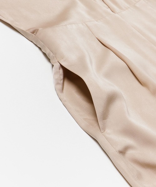 SENSE OF PLACE by URBAN RESEARCH（センスオブプレイスバイアーバンリサーチ）の「Vネックオールインワン（つなぎ/オールインワン・レディース・ブラック/ベージュ/グリーン・MEDIUM/SMALL/LARGE）」の22枚目の写真