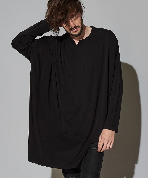 NO ID.(ノーアイディ)の「mlt3465-アシンメトリーギャザーBIG-PO プルオーバー(Tシャツ/カットソー・メンズ・ホワイト/オレンジ/ブルー/ブラック・ONE SIZE)」の22枚目の写真