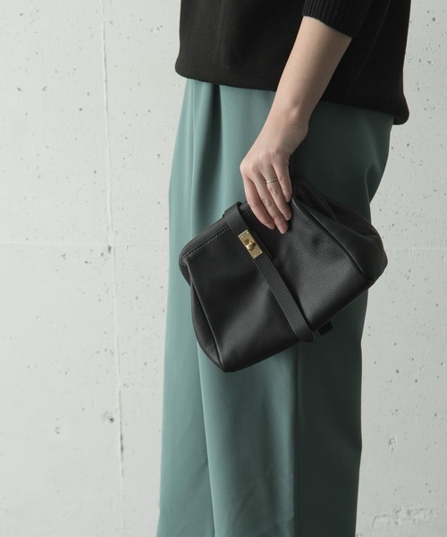 URBAN RESEARCH ROSSO WOMEN（アーバンリサーチ　ロッソ）の「ORSETTO　TELAIO 2WAYクラッチバッグ（クラッチバッグ・レディース・カーキ・-）」の7枚目の写真