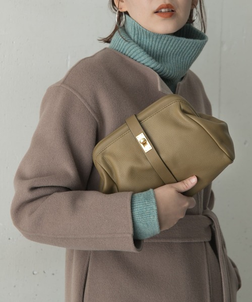 URBAN RESEARCH ROSSO WOMEN（アーバンリサーチ　ロッソ）の「ORSETTO　TELAIO 2WAYクラッチバッグ（クラッチバッグ・レディース・カーキ・-）」の3枚目の写真