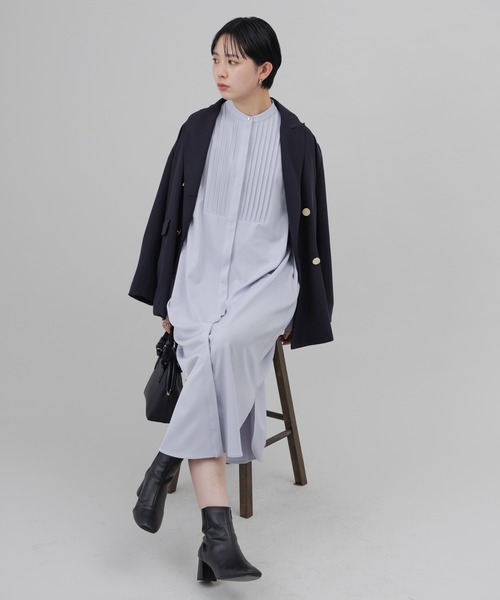Aunt Marie's(アントマリーズ)の「ショルダータックピンタックシャツワンピース(ワンピース・レディース・ベージュ/アイボリー/ブラック/ナチュラル/ブルー・FREE)」の6枚目の写真