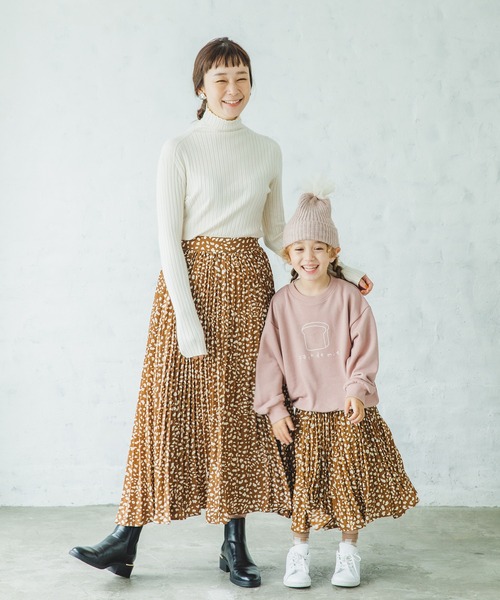 pairmanon(ペアマノン)の「【ママとおそろい】アコーディオンプリーツロング総柄スカート(その他パンツ・キッズ・ベージュ系その他/グリーン系その他/ブラウン系その他3/ブルー系その他2/ライトパープル/ブルー系その他3/ピンク系その他/グリーン/ブラック×ホワイト/レオパード/ブラック系その他2/ホワイト系その他/ブラウン系その他2・100/110/120/130/140/150/90)」の17枚目の写真