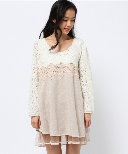 axes femme(アクシーズファム)の「レース×ニットソーチュニック(チュニック・レディース・チャコール/ブラウン/ベージュ・MEDIUM)」の4枚目の写真