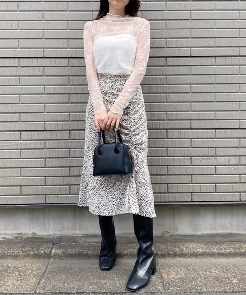 Loueme（ルエム）の「ダルメシアン柄ドロストマーメイドスカート（スカート・レディース・ホワイト・M）」の4枚目の写真