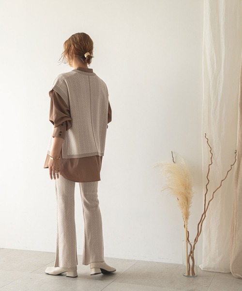 rectangle（レクタングル）の「ヘリンボーン柄ジャガードニットベスト（ベスト・レディース・ベージュ/オリーブ/ブラック・FREE）」の8枚目の写真