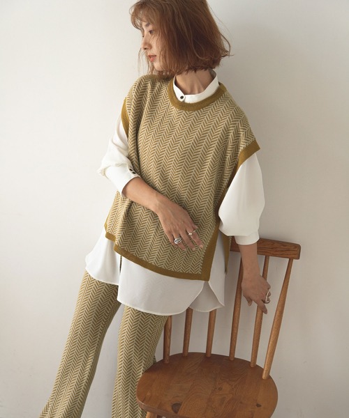 rectangle（レクタングル）の「ヘリンボーン柄ジャガードニットベスト（ベスト・レディース・ベージュ/オリーブ/ブラック・FREE）」の9枚目の写真