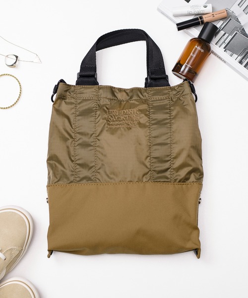 FREDRIK PACKERS(フレドリックパッカーズ)の「【FREDRIK PACKERS】MODULATION TOTE MINI 2WAYトートバッグ ショルダーバッグ フレドリックパッカーズ(ショルダーバッグ・レディース・ブラック/ベージュ/ブラック系その他・FREE)」の1枚目の写真