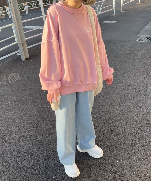 WEGO(ウィゴー)の「WEGO/【WEB限定】インサイドアウトステッチロゴプルオーバー(スウェット・レディース・ブルー/ホワイト/グリーン/ブラック/杢グレー/ピンク・FREE)」の13枚目の写真