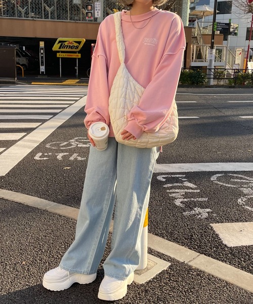 WEGO(ウィゴー)の「WEGO/【WEB限定】インサイドアウトステッチロゴプルオーバー(スウェット・レディース・ブルー/ホワイト/グリーン/ブラック/杢グレー/ピンク・FREE)」の12枚目の写真