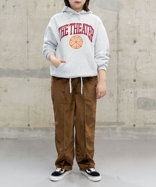 Russell Athletic（ラッセルアスレティック）の「【WEB限定/SHIPS別注】RUSSELL ATHLETIC: ビッグシルエット プリント パーカー (トレーナー)（パーカー・メンズ・ライトグレー/ブラック/グレー・SMALL/MEDIUM/LARGE/X-LARGE）」の9枚目の写真