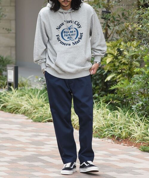 Russell Athletic（ラッセルアスレティック）の「【WEB限定/SHIPS別注】RUSSELL ATHLETIC: ビッグシルエット プリント パーカー (トレーナー)（パーカー・メンズ・ライトグレー/ブラック/グレー・SMALL/MEDIUM/LARGE/X-LARGE）」の7枚目の写真