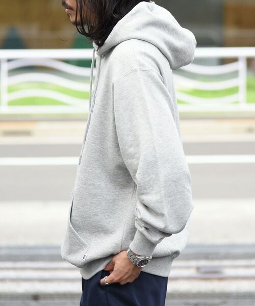 Russell Athletic（ラッセルアスレティック）の「【WEB限定/SHIPS別注】RUSSELL ATHLETIC: ビッグシルエット プリント パーカー (トレーナー)（パーカー・メンズ・ライトグレー/ブラック/グレー・SMALL/MEDIUM/LARGE/X-LARGE）」の14枚目の写真