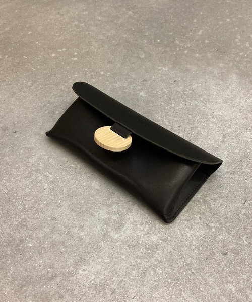 TIDEWAY(タイドウェイ)の「WOOD 眼鏡CASE(メガネ・メンズ・ブラウン/ネイビー/ブラック・FREE)」の1枚目の写真