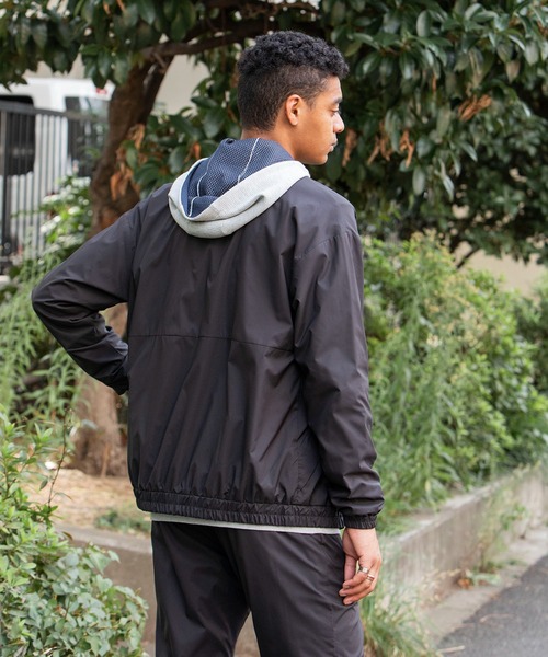 le coq sportif(ルコックスポルティフ)の「ソロテックスウインドジャケット(裏メッシュ) ウェア ウインドブレーカー ウィンドブレーカー トレーニング トレーニングウェア スポーツウェア(ジャージ・メンズ・ブラック/ホワイト/ネイビー・L/XL/XXL/S/M)」の19枚目の写真