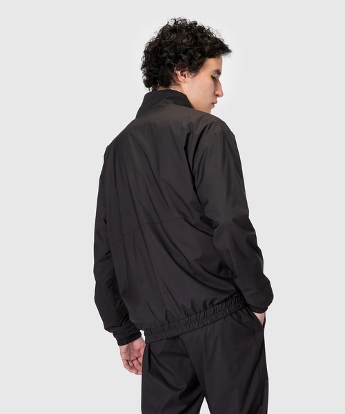 le coq sportif(ルコックスポルティフ)の「ソロテックスウインドジャケット(裏メッシュ) ウェア ウインドブレーカー ウィンドブレーカー トレーニング トレーニングウェア スポーツウェア(ジャージ・メンズ・ブラック/ホワイト/ネイビー・L/XL/XXL/S/M)」の12枚目の写真