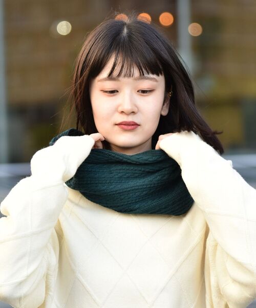 SHIPS（シップス）の「SHIPS: アランニット スヌード（ネックウォーマー/スヌード・メンズ・ブラック/ベージュ/グリーン/グレー・ONE SIZE）」の4枚目の写真