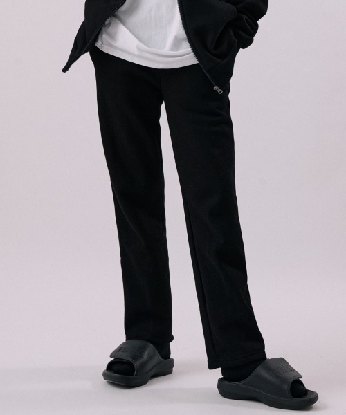 FCMM(エフシーエムエム)の「CLUB ESSENTIAL PANTS/クラブエッセンシャルパンツ(スウェットパンツ・メンズ・ブラック/グレー・MEDIUM/LARGE)」の13枚目の写真