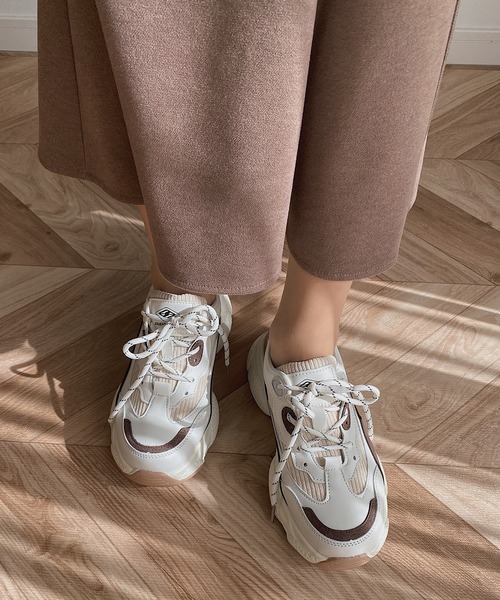 LAUIR（ラウアー）の「配色コンビカラースニーカー（スニーカー・レディース・ホワイト・40/38/39/35/36/37）」の2枚目の写真