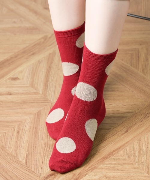 Fun & Daily（ファンアンドデイリー）の「F&D : ラージドットカラーソックス（ソックス/靴下・レディース・ホワイト/チャコールグレー/ブラック/ネイビー/ブラウン/ブルー/マスタード/ワインレッド/グレー・FREE）」の17枚目の写真