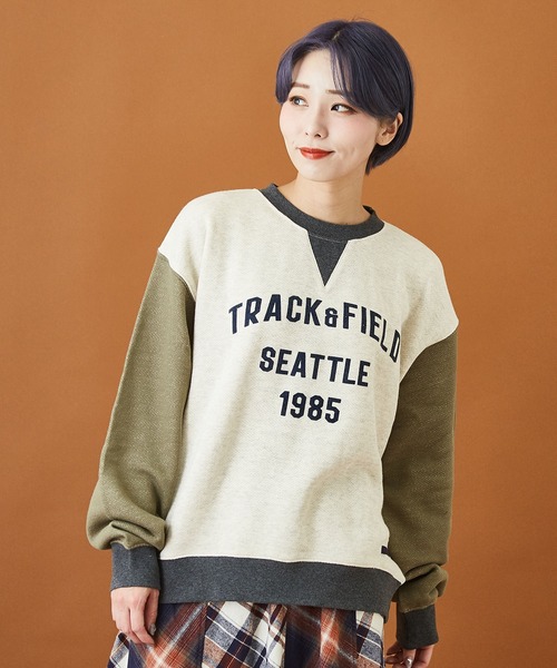 CUBE SUGAR(キューブシュガー)の「ヘリンボーン裏毛フロッキープリントロゴトレーナー(スウェット・レディース・グレー/カーキ/マルチ/ナチュラル・M)」の4枚目の写真