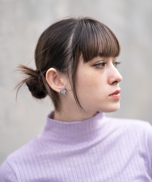 X-girl(エックスガール)の「HEART LOGO EARRINGS(ピアス(両耳用)・レディース・ブラック/レッド/ライトグリーン・ONE SIZE)」の10枚目の写真