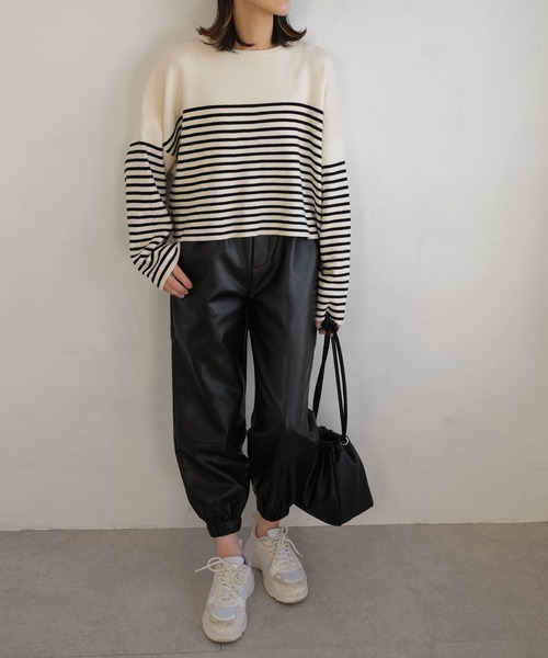 ＡＮＤＪ（アンドジェイ）の「【ANDJ MADE】フェイクレザージョガーパンツ（その他パンツ・レディース・ブラック・M）」の11枚目の写真