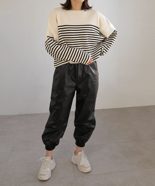 ＡＮＤＪ（アンドジェイ）の「【ANDJ MADE】フェイクレザージョガーパンツ（その他パンツ・レディース・ブラック・M）」の12枚目の写真