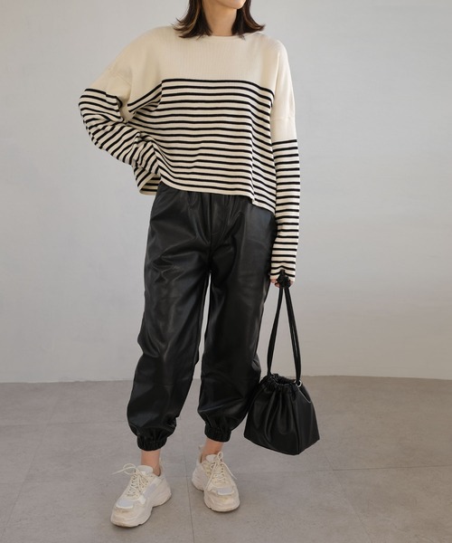 ＡＮＤＪ（アンドジェイ）の「【ANDJ MADE】フェイクレザージョガーパンツ（その他パンツ・レディース・ブラック・M）」の13枚目の写真