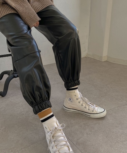 ＡＮＤＪ（アンドジェイ）の「【ANDJ MADE】フェイクレザージョガーパンツ（その他パンツ・レディース・ブラック・M）」の20枚目の写真