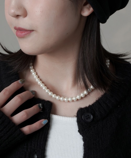 SPINNS(スピンズ)の「35cm 0.8mmパールネックレス(ネックレス・レディース・ホワイト・ONESIZE)」の5枚目の写真
