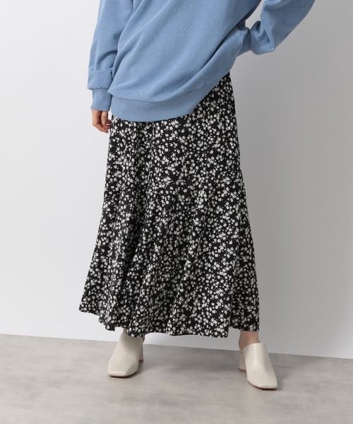 LOWRYS FARM（ローリーズファーム）の「ハナガラキリカエフレアスカート　268522（スカート・レディース・ブラック/ブラウン/アイボリー・FREE）」の3枚目の写真