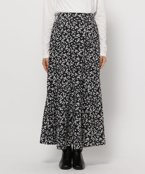 LOWRYS FARM（ローリーズファーム）の「ハナガラキリカエフレアスカート　268522（スカート・レディース・ブラック/ブラウン/アイボリー・FREE）」の6枚目の写真