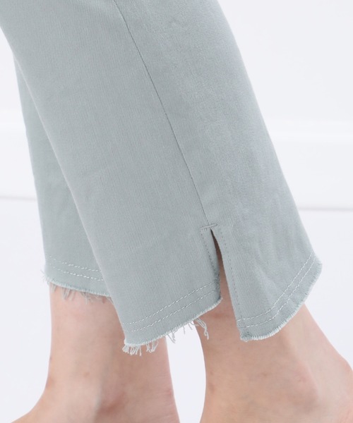 INED(イネド)の「【プレミアムフィット】カットオフスリムパンツ(その他パンツ・レディース・ブラック/オフホワイト/ミント/スモークピンク・9号/7号/5号/11号)」の8枚目の写真