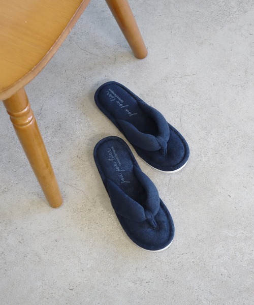 Monocoro toppi（モノコロトッピ）の「パイル トング ルームサンダル（サンダル・レディース・ベージュ/ネイビー/グレー・フリー）」の3枚目の写真