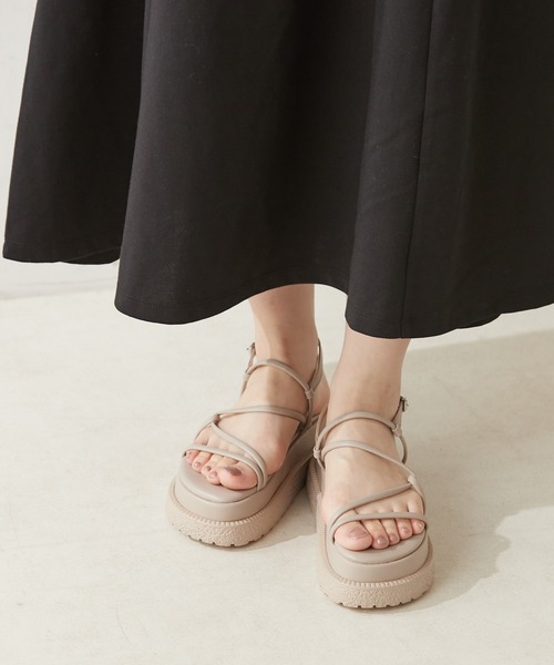 Chico（チコ）の「厚底コードデザインサンダル（サンダル・レディース・ブラック/グレー/アイボリー・SMALL/MEDIUM/LARGE）」の15枚目の写真