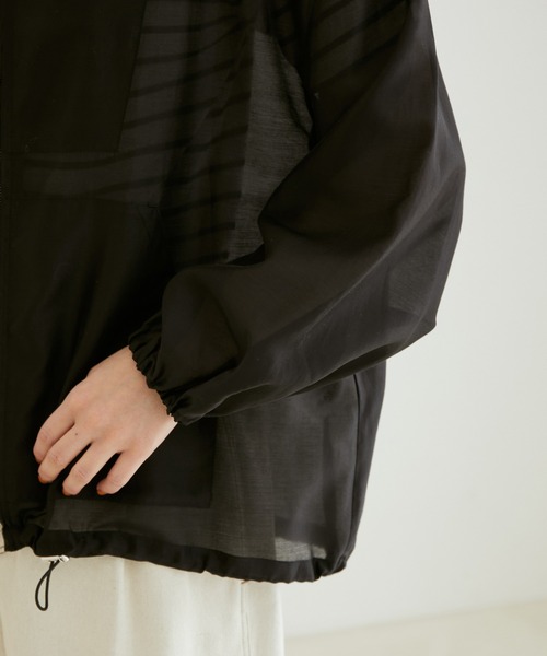 SALON adam et rope'（サロン アダム エ ロペ）の「シアーフーデッドブルゾン（ブルゾン・レディース・ブラック/グレー/イエロー・FREE）」の11枚目の写真