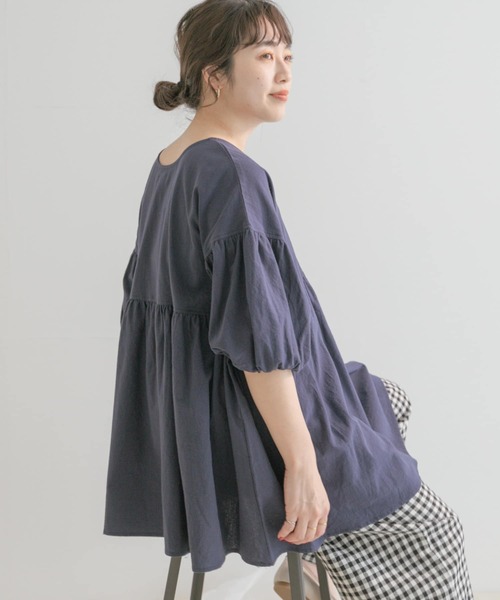 ITEMS URBANRESEARCH（アイテムズ アーバンリサーチ）の「ドライコットンギャザーブラウス（シャツ/ブラウス・レディース・ネイビー/ブラウン/ベージュ・FREE）」の3枚目の写真