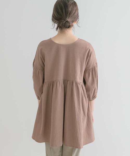 ITEMS URBANRESEARCH（アイテムズ アーバンリサーチ）の「ドライコットンギャザーブラウス（シャツ/ブラウス・レディース・ネイビー/ブラウン/ベージュ・FREE）」の11枚目の写真