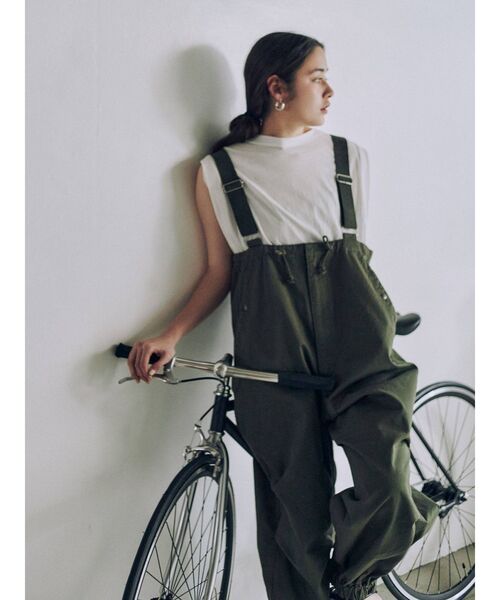 Ungrid（アングリッド）の「ウォッシュカラータンクトップ（タンクトップ・レディース・オフホワイト/チャコールグレー/オレンジ/ブルー/ブラウン・FREE）」の16枚目の写真