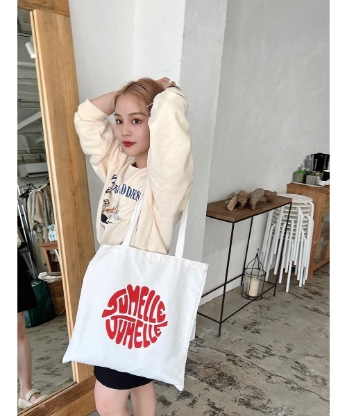 JUMELLE(ジュメロ)の「タイポグラフィートートバッグ(トートバッグ・レディース・グリーン/ホワイト・FREE)」の11枚目の写真