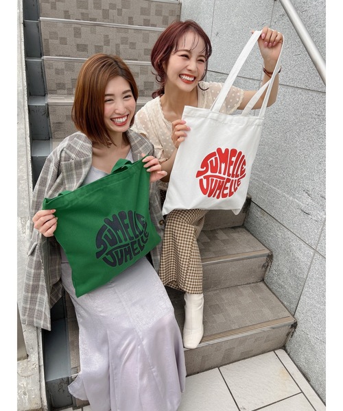 JUMELLE(ジュメロ)の「タイポグラフィートートバッグ(トートバッグ・レディース・グリーン/ホワイト・FREE)」の13枚目の写真
