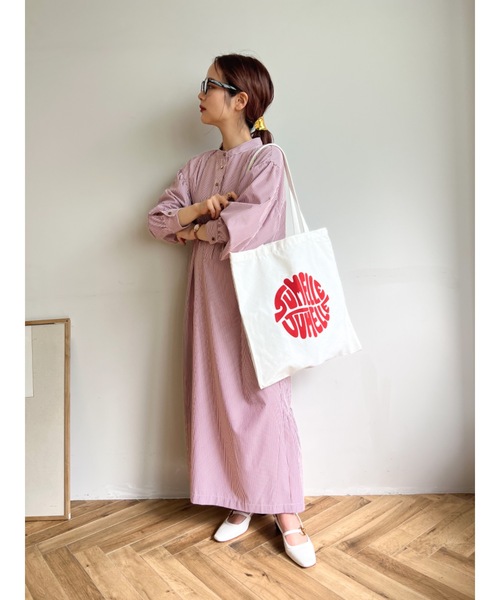 JUMELLE(ジュメロ)の「タイポグラフィートートバッグ(トートバッグ・レディース・グリーン/ホワイト・FREE)」の16枚目の写真