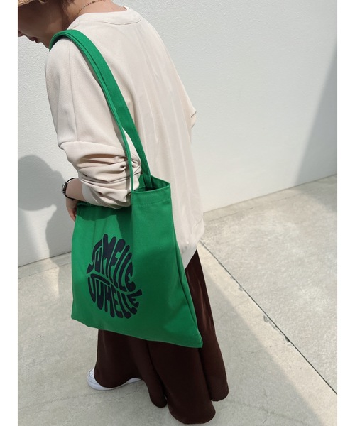 JUMELLE(ジュメロ)の「タイポグラフィートートバッグ(トートバッグ・レディース・グリーン/ホワイト・FREE)」の22枚目の写真