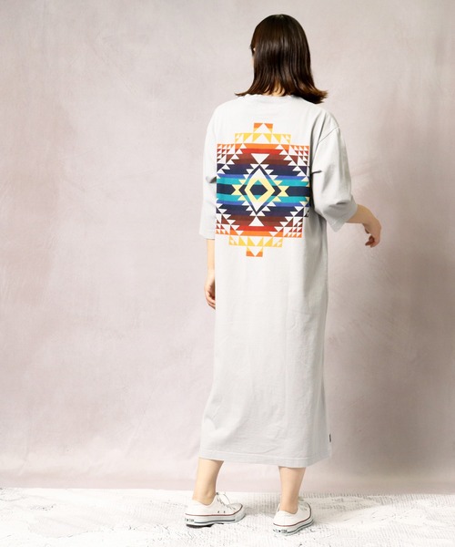 PENDLETON(ペンドルトン)の「【 PENDLETON / ペンドルトン 】バック プリント Tシャツ ワンピース 2275-8106 MNY(ワンピース・レディース・ホワイト/ライトグレー/グリーン系その他/ベージュ/ブラック系その他・FREE)」の3枚目の写真