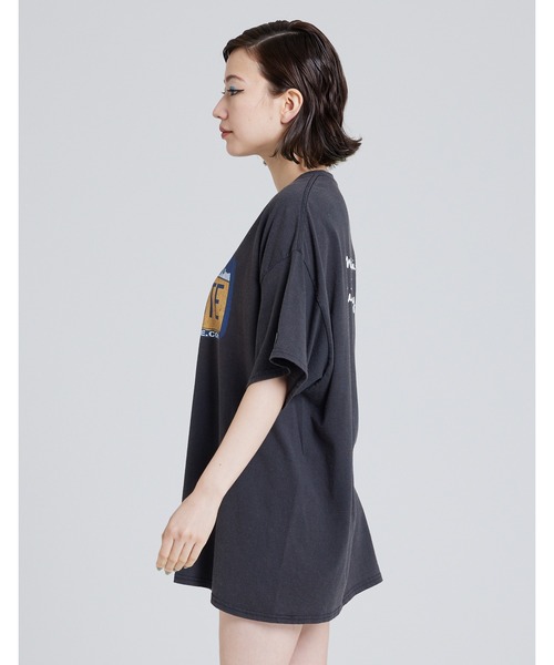Little sunny bite（リトルサニーバイト）の「shana sadeghi-ray x little sunny bite LSB number plate big tee（Tシャツ/カットソー・レディース・ホワイト/ブラック/オレンジ・SMALL/MEDIUM）」の8枚目の写真