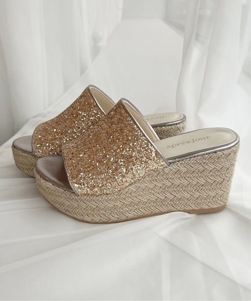 apres jour（アプレジュール）の「きらきら厚底サンダル【ZOZOTOWN限定アイテム】（サンダル・レディース・シルバー/ゴールド・LARGE/SMALL/MEDIUM/X-LARGE）」の8枚目の写真