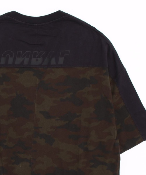 UNRAVEL PROJECT(アンレーベル プロジェクト)の「UNRAVEL PROJECT/アンラヴェルプロジェクト/CAMO J TOUR BICOLOR BOXT TEE(UMS8-020)(Tシャツ/カットソー・メンズ・シルバー・SMALL/MEDIUM/LARGE/X-SMALL/XX-SMALL)」の1枚目の写真