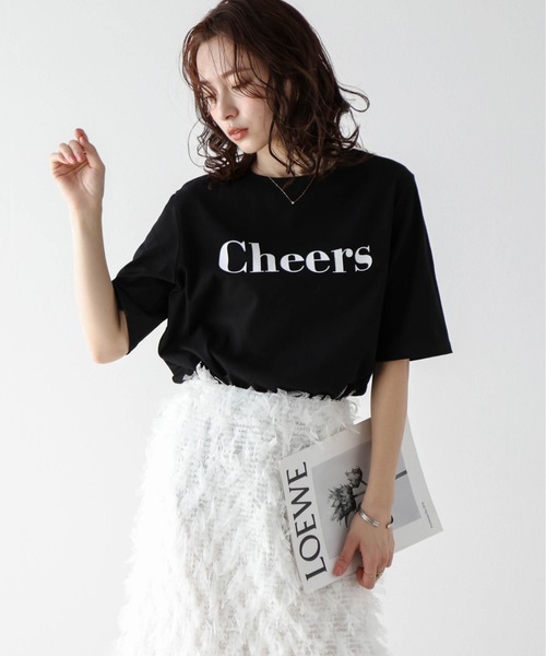 SUGAR BISKET(シュガービスケット)の「プリントロゴ半袖Tシャツ(Tシャツ/カットソー・レディース・ベージュ/ブルー/ブラック/ホワイト/ピンク・フリー)」の1枚目の写真