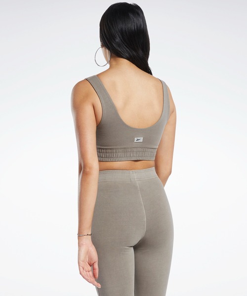 Reebok（リーボック）の「クラシックス ナチュラル ダイ フィッティド ブラ / Classics Natural Dye Fitted Bra（スポーツブラ・レディース・グレー系その他/グレー・MEDIUM/LARGE/X-LARGE/SMALL）」の6枚目の写真